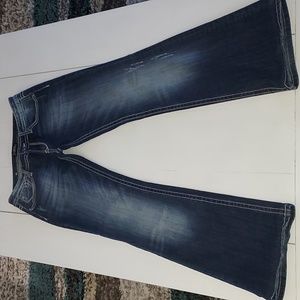 MAKE OFFER. Rerock Express jeans size 6 Long. Boot cut 31 Inseam.